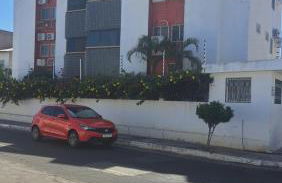 Apartamento amplo, perto de tudo - Foto 9