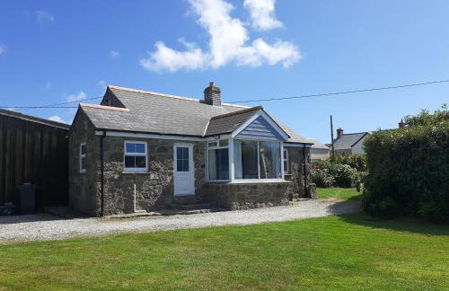 Wellfield Cottage - Photo 1