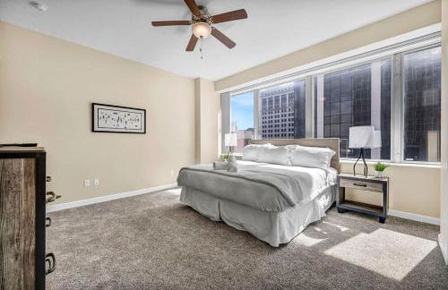 LAKE VIEWS | Paid Parking | Downtown | Gym - Foto 4