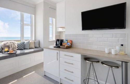 Beachfront Studio Direct Sea Views Air Conditioning Compact Coastal Crib - Foto 16