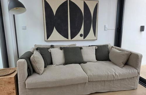 Oasis House - Photo 37