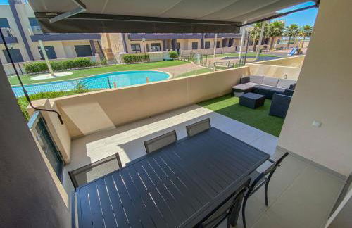 Higuericas 411 - Planta baja - vista piscina - cerca playa - Foto 1