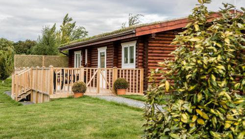 Teal Lodge - Nordic Log Cabin with private hot tub - Foto 2