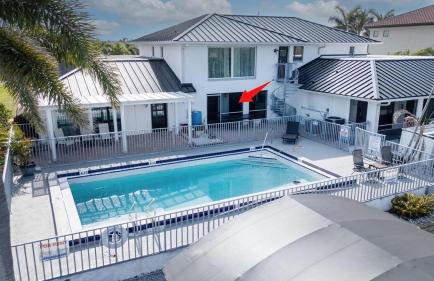 Charming Condo with Pool and Spectacular View - Photo 15