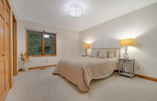 3 Acre Stillwater Oasis,Min from Downtown,Hot Tub - Foto 9