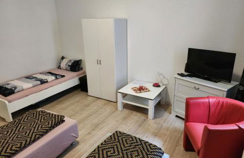 MD- Bukau, City, chic, Erdgeschoss, BESTPREIS- Leistung, für 1-5 Personen, 1 Dreibettzimmer, 1 Doppelzimmer 79 qm , Küche, Bad - Foto 3