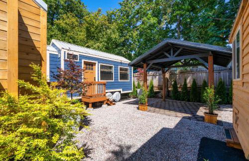 Stay Portland - Restored Farmhouse & Backyard Tiny House Village - Photo 1