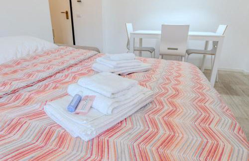 Beach 5 minutes away - Comfort Free Wifi & AC - Foto 31