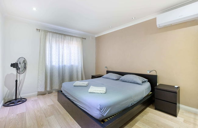 Seafront Apartment - Foto 1