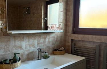 Schriner Hüss - Locations de vacances avec piscine et parking privé - Foto 4