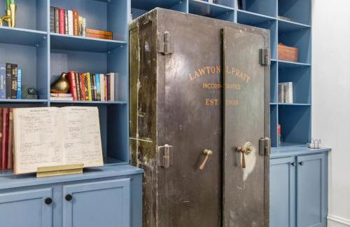 Memory - Adorable 1 BR Apt with Heated Pool - Photo 6