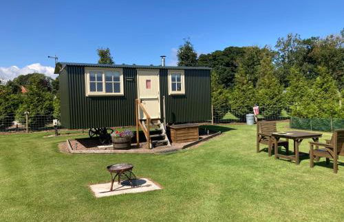 The Rowan Shepherds Hut - Photo 2