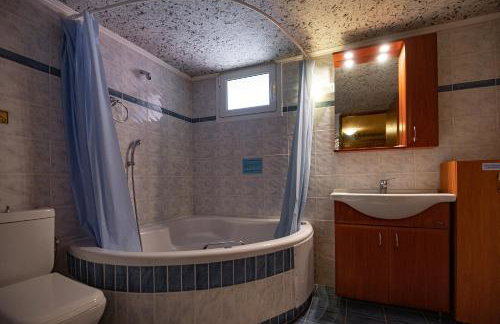 4 ΕΠΟΧΕΣ - Foto 9