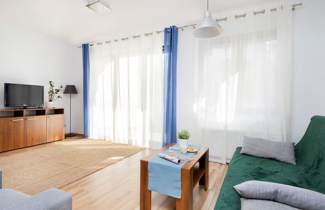 Willa 4 Pory Roku Apartment by Renters - Photo 27