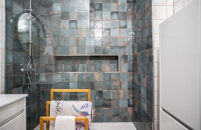 Nice Terrace and Pool Alvor Flat - Photo 16