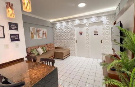 Apto com Varanda, Vista e Piscina a 50m da Praia - Foto 2