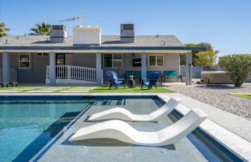 Backyard Oasis Heated Pool Game Room Gazebo - Foto 64