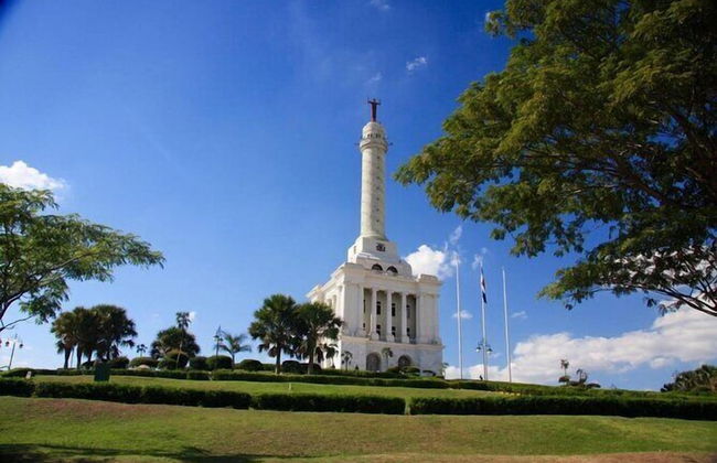 Confidence Luxurious Apartment - Photo 22