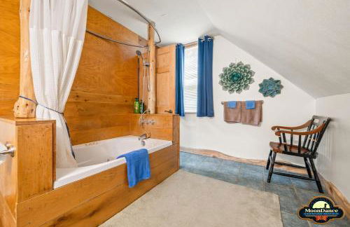 A Woodland Castle - Foto 30