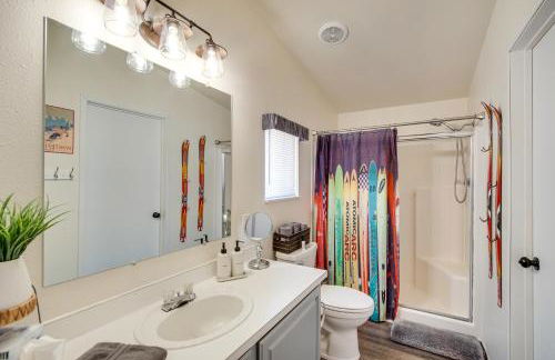 Riverfront Home with Deck, Near Mount Rainier! - Foto 17