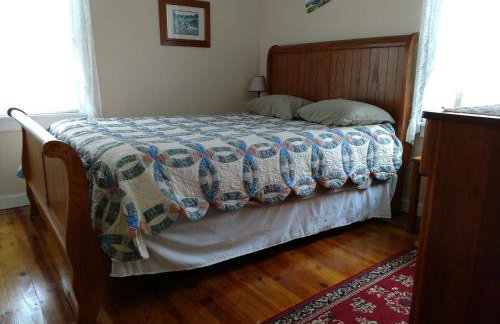 4 Seasons 4 bedroom lake level home - Foto 4