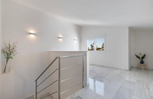 Luxurious And Modern Family Home - Foto 12