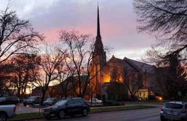 Cozy North End Farmhouse Easy walk to Downtown - Photo 22