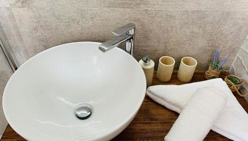 neues Haus mit beheiztem Pool - Foto 4