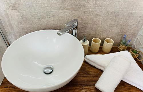 neues Haus mit beheiztem Pool - Foto 4