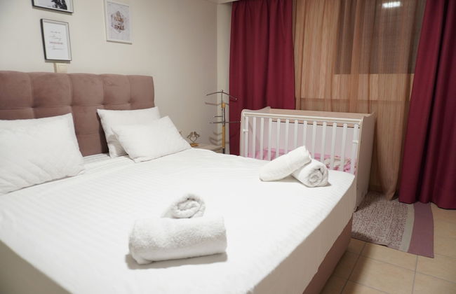 Theo & Ms Apt - 2 Beds - Garden - Parking - Wifi - Foto 2