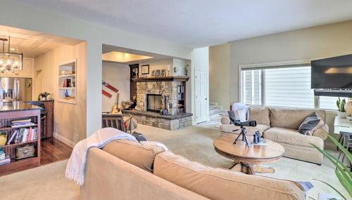 Peaceful Lakeside Retreat with Deck and Amazing Views! - Foto 4