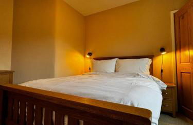 Cosy Central Buxton Terraced House - Photo 6