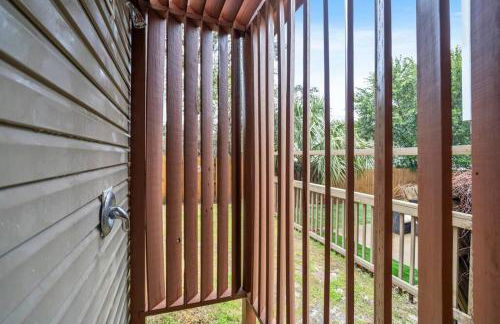 New Listing! Prime Location in Blue Mountain Beach - Foto 22