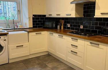 Victorian 3 BR main door flat, King size beds , large rooms - Foto 7