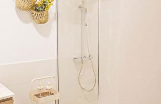 La Petite-home near AirPort-wifi-garage-elevator-homely - Foto 6