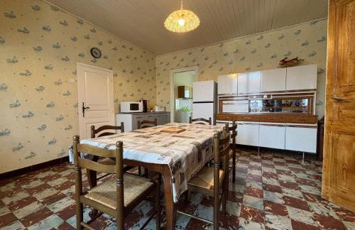 Gîte familial paisible, proche Gorges de la Loire, avec cour fermée, 3 chambres, équipements bébé - FR-1-582-116 - Foto 10