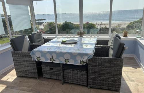 Unique house in an idyllic situation on a beach - Foto 1