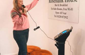 Rosebank House - 12 Guests, 6 Ensuite Bedrooms, EV point, Games Rooms, Wood Burner, Pet Friendly! - Photo 14