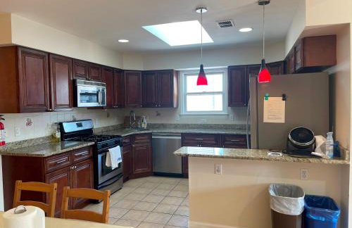 Business & Family Friendly Balcony Jacuzzi Free Park - Foto 28