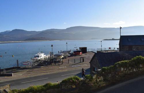 Wynnstay Apartment, Harbour and Mountain Views - Foto 24