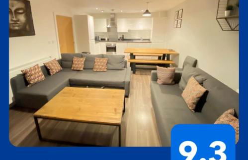 3 Bedrooms double or single beds, 2 PARKING SPACES! WIFI & Smart TV's, Balcony - Foto 2