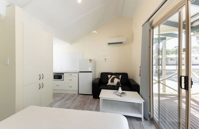 Highway 1 Holiday & Lifestyle Park - Foto 38