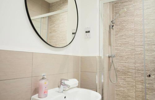 Luxurious 3-Story Townhouse, sleeps up to 10! - Foto 44