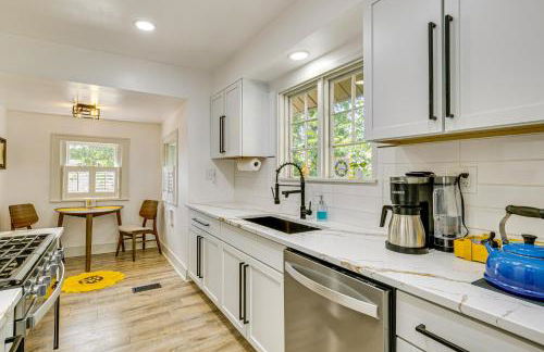 6 Mi to Arrowhead Stadium Charming Home with Porch! - Foto 9