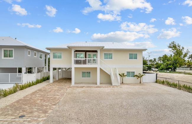 Paradise Point Pool Dock Lounges BBQ - Foto 33