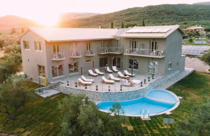 Socrates Organic Village - Wild Olive - Photo 1