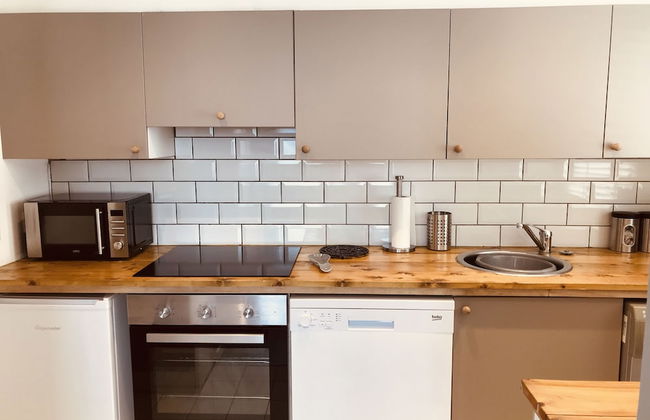 2 Bedroom Luxe Dockland Apartment with Parking - Foto 11