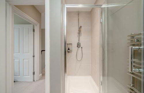 JOIVY Bright Flat for 6, Near Victoria and Warwick sq - Photo 47