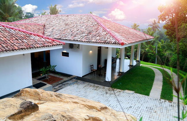 Thompson Manor - A Luxury Villa in Galle - Photo 46