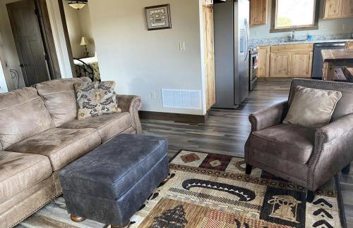 Charming Cabin with Mountain Views Near Madison River in Ennis, Montana - Foto 3